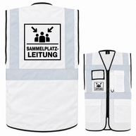 Sammelplatzleitung Weste aus weißem Polyester mit schwarzen Aufdrucken, Reflexstreifen, Reißverschluss und mehreren Taschen.